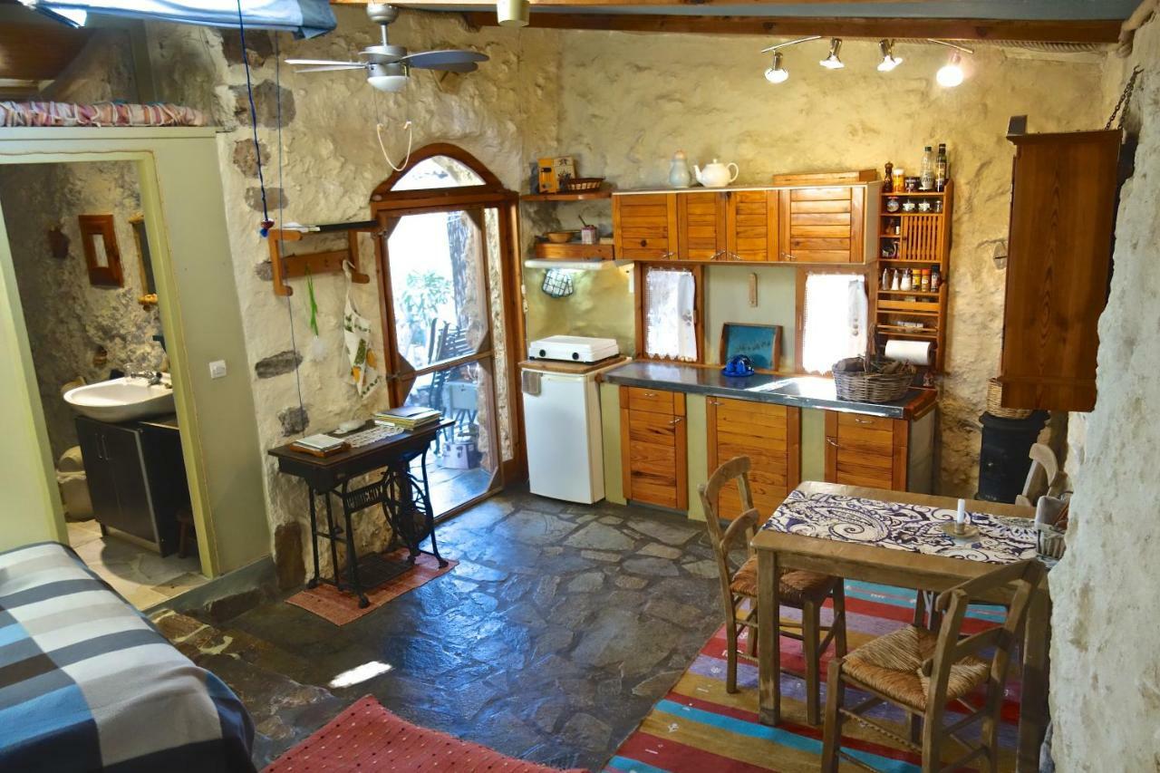 Wellanidia Cottage Skoutari Gythio Bagian luar foto
