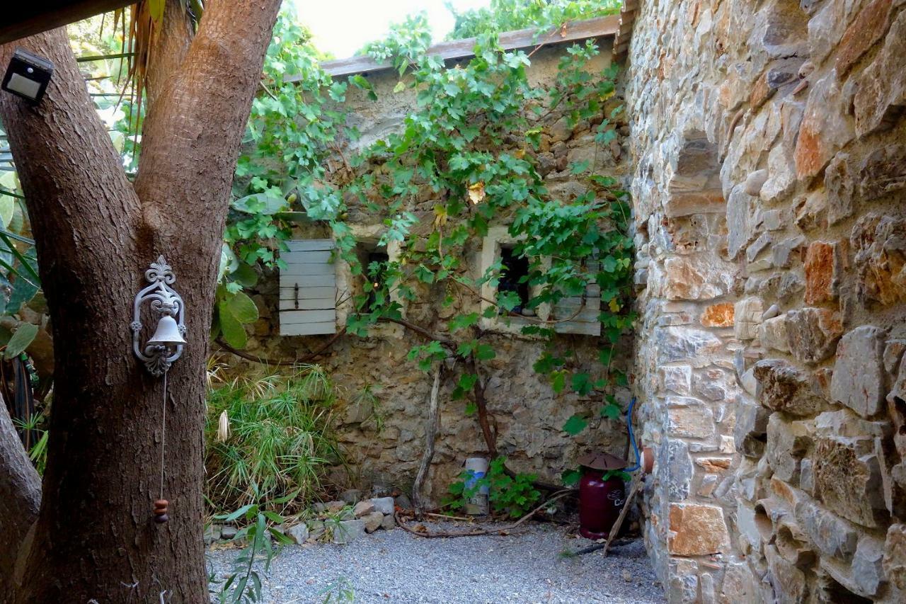 Wellanidia Cottage Skoutari Gythio Bagian luar foto