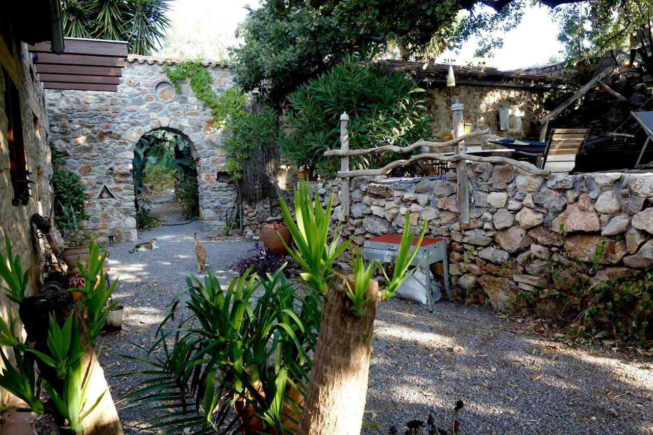 Wellanidia Cottage Skoutari Gythio Bagian luar foto